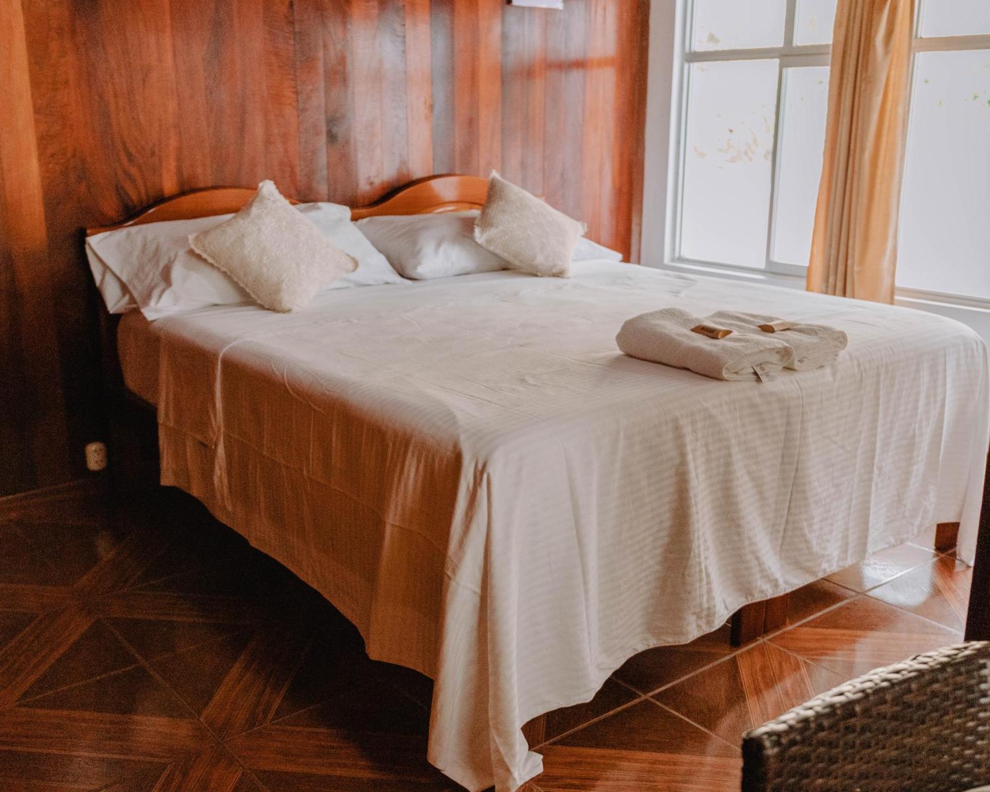 Albergue Turistico Gstir Pozuzo Bagian luar foto